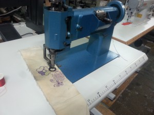 CORNELY A3 - occasion Machine à broder à manivelle