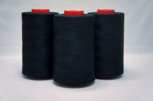 COATS 97ATT NOIR 030 Fils à coudre épais pour cuir ou jeans