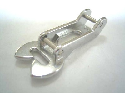 PIED BOUTON METAL CLIC CLAC Pied de biche - Pieds presseurs / Semelles 1623